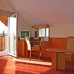 Bed & Breakfast Korona Panzio 3*