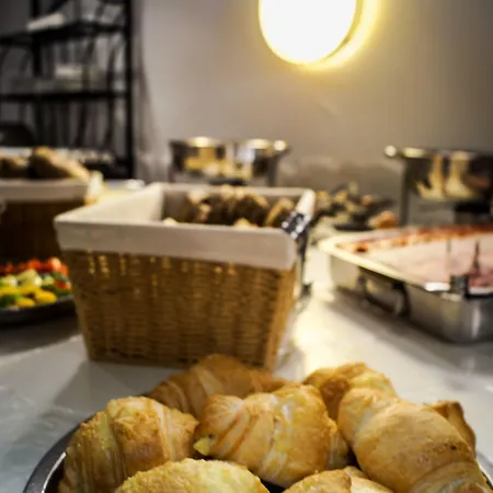 Korona Panzio Budapeşte