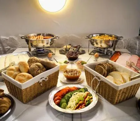 Korona Panzio Bed & Breakfast 3*