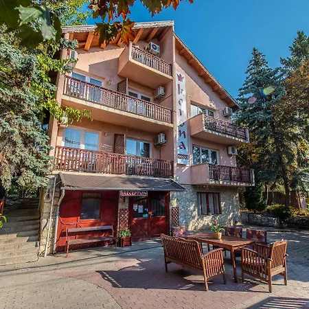 Bed & Breakfast Korona Panzio 3*