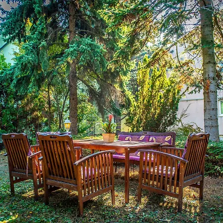 Bed & Breakfast Korona Panzio 3*