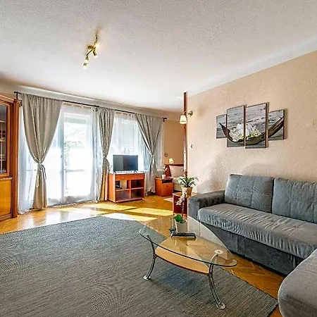 Korona Panzio Bed & Breakfast 3*