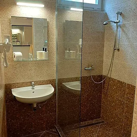 Korona Panzio 3* Budapest