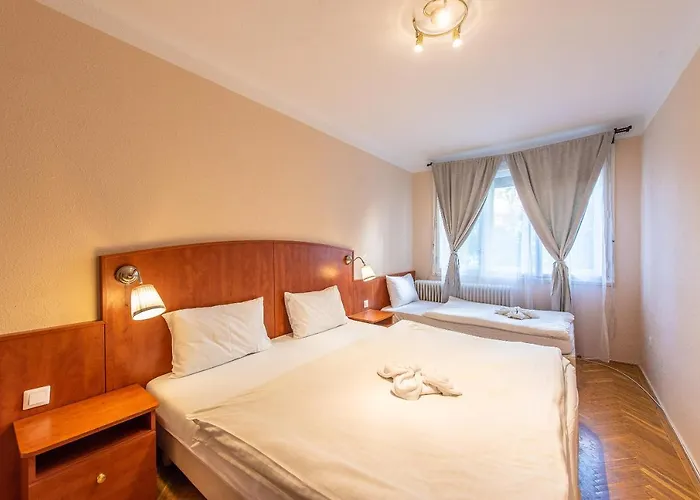 Korona Panzio 3* Будапешт