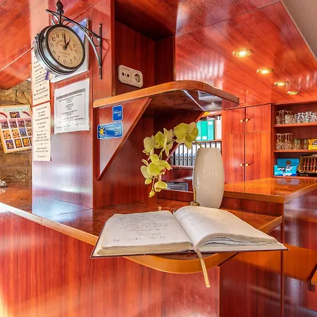 Korona Panzio Bed & Breakfast Budapešť