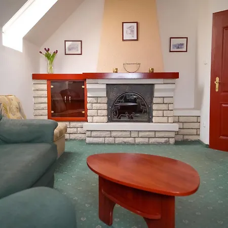 Korona Panzio Budapešť