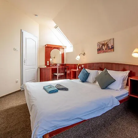 Bed & Breakfast Korona Panzio Budapešť